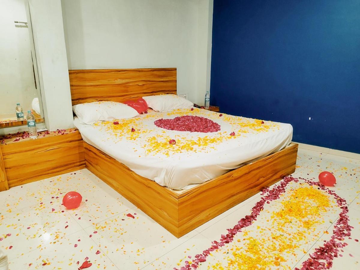Hotel Guru Kripa - 500Mtr From Shreenathji Temple Nāthdwāra Kültér fotó